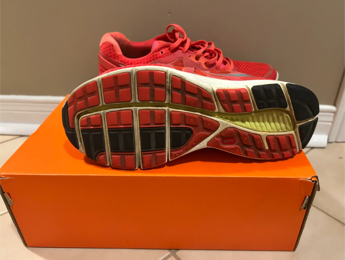 Nike LunarGlide 5 Red Running Shoes - size 8.5 Women's Size 8 - photo 2