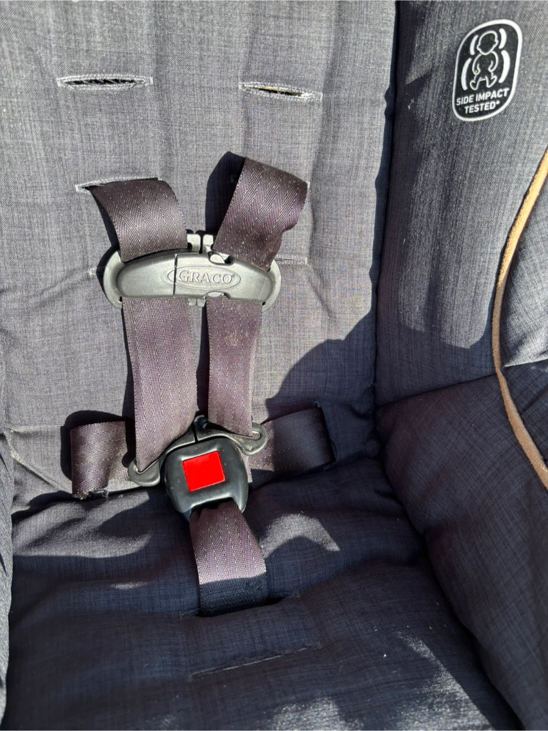 Graco Infant Car Seat with Base - photo 4