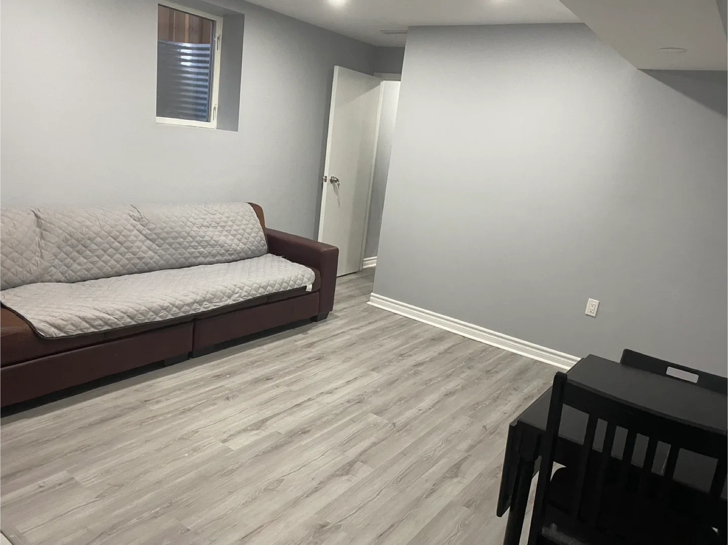 Legal 2bed/1bath basment for rent image indicator(2)