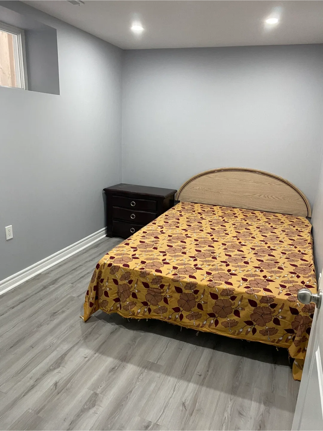 Legal 2bed/1bath basment for rent image indicator(4)