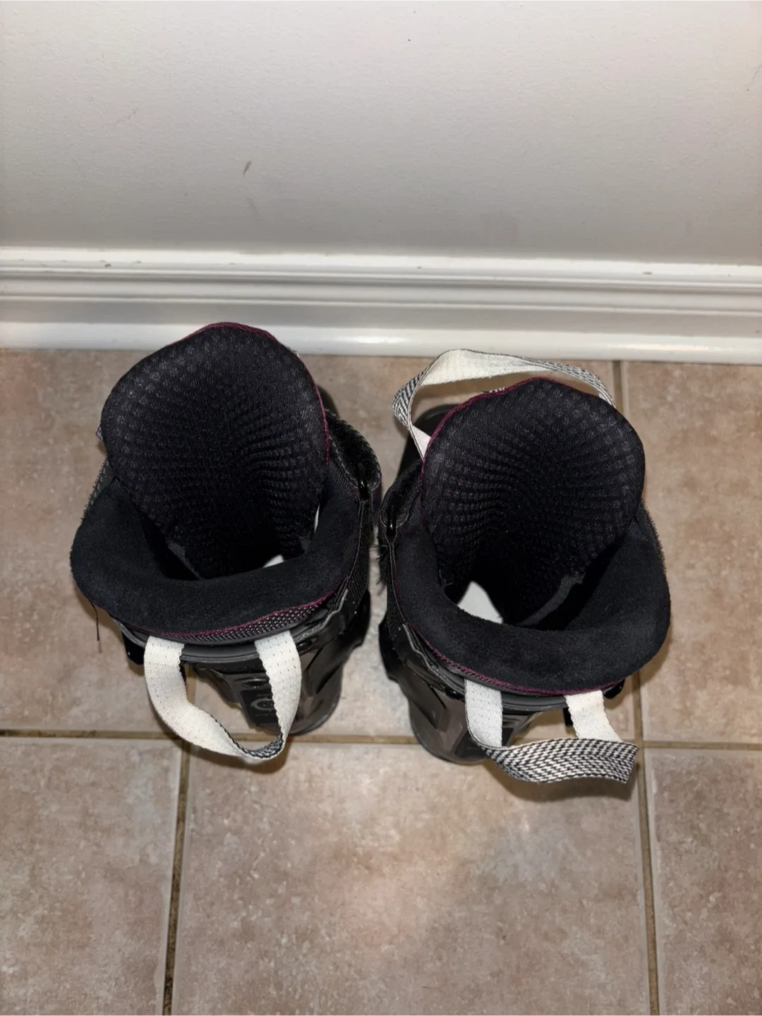 Salomon Ski Boots - Size 22/22.5 image indicator(4)