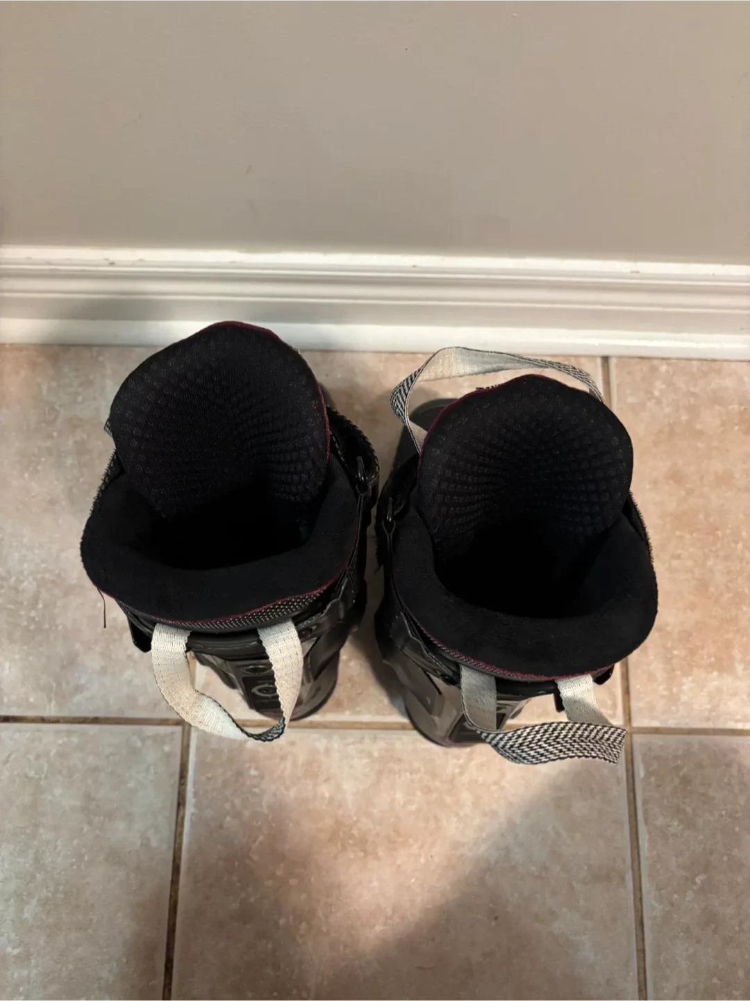 Salomon Ski Boots - Size 22/22.5 image indicator(5)