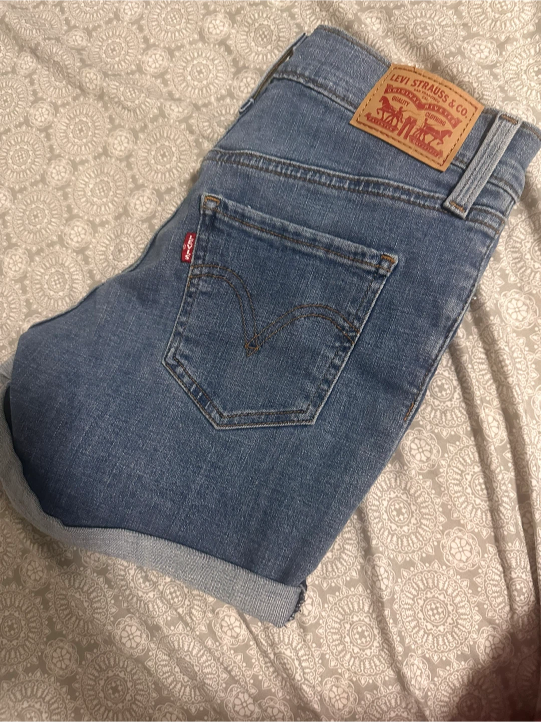 Levi's Mid Length Denim Shorts, Size 25 - photo 3