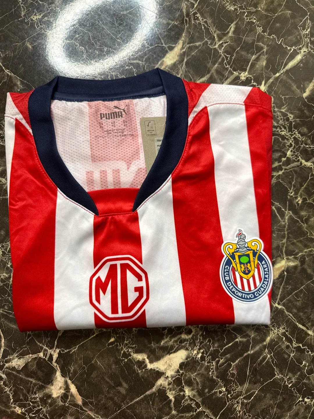 Puma Chivas Guadalajara Soccer Jersey image indicator(3)