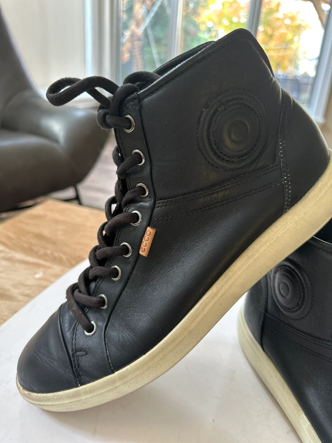 ECCO women’s Leather High-Top Sneakers, Size EUR 41/ US 10-10.5 - photo 3