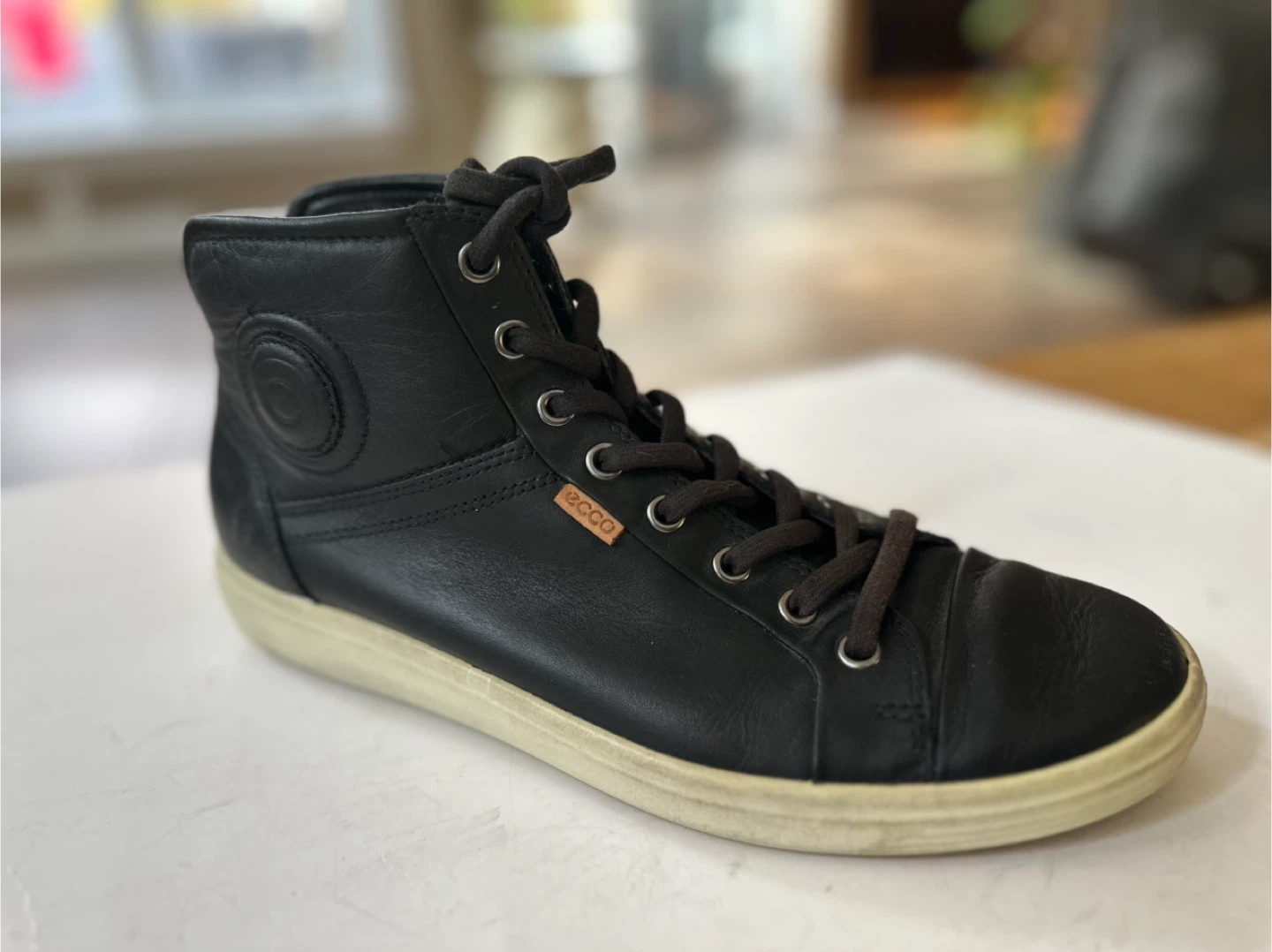 ECCO women’s Leather High-Top Sneakers, Size EUR 41/ US 10-10.5 - photo 4