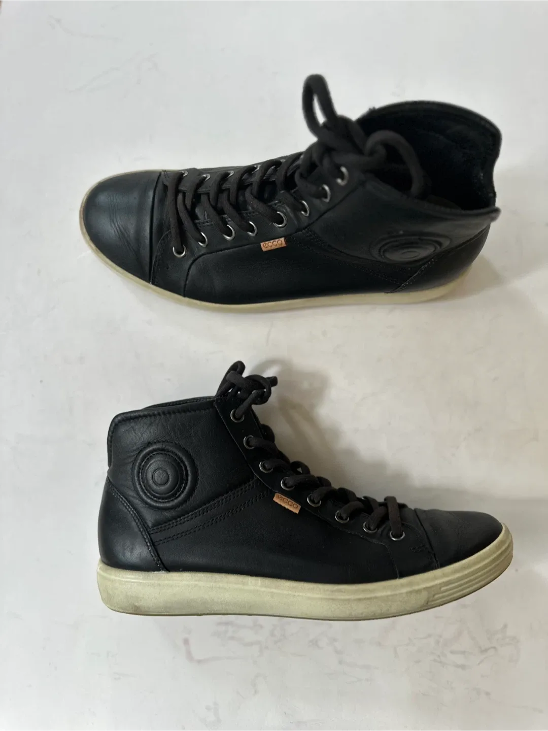 ECCO women’s Leather High-Top Sneakers, Size EUR 41/ US 10-10.5 image indicator(7)