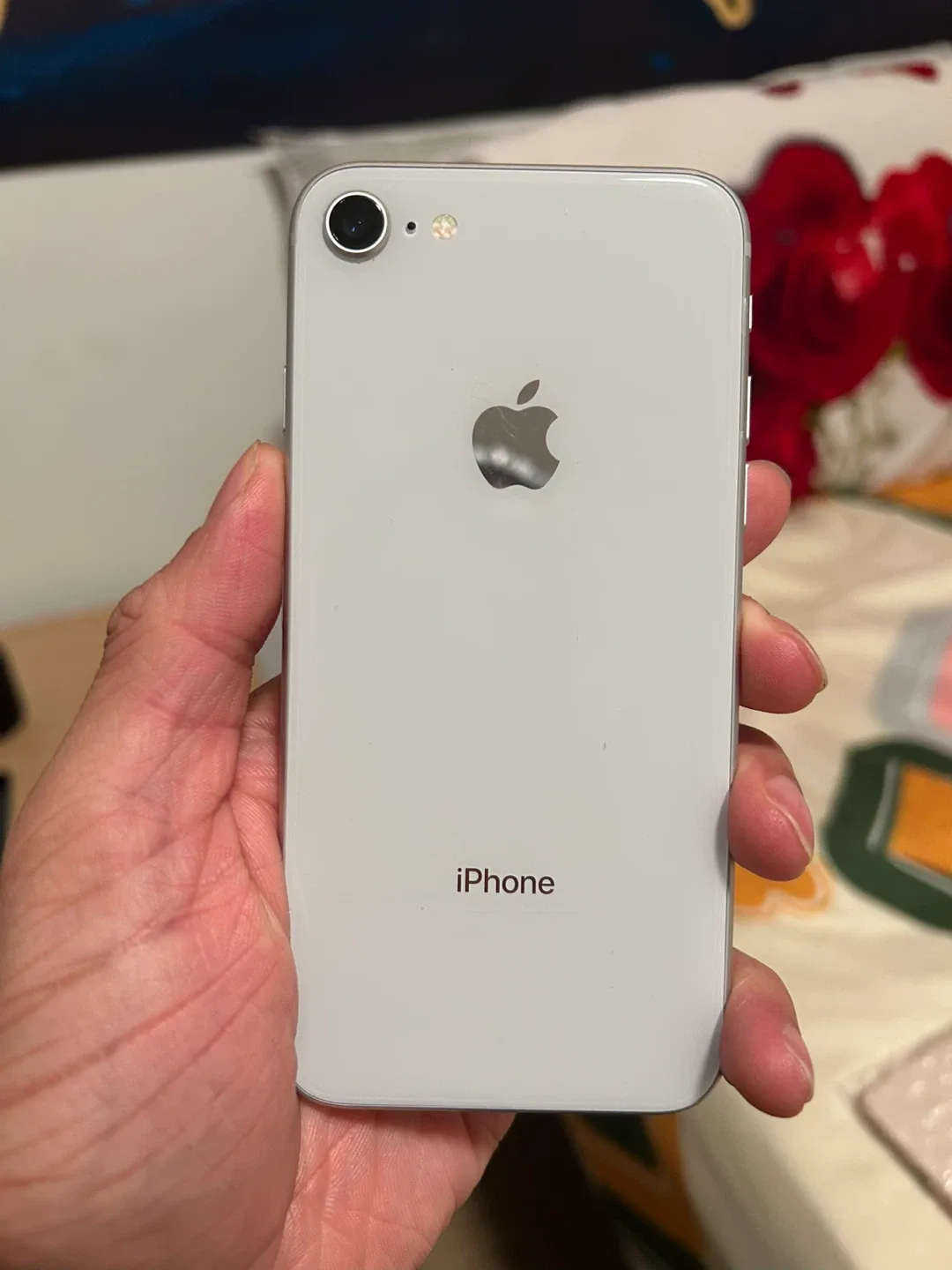 iPhone 8- 64 GB with 100% Battery Health image indicator(2)