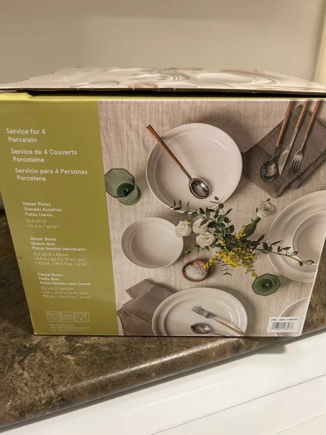 Over&Back 12-Piece Porcelain Dinnerware Set image indicator(2)