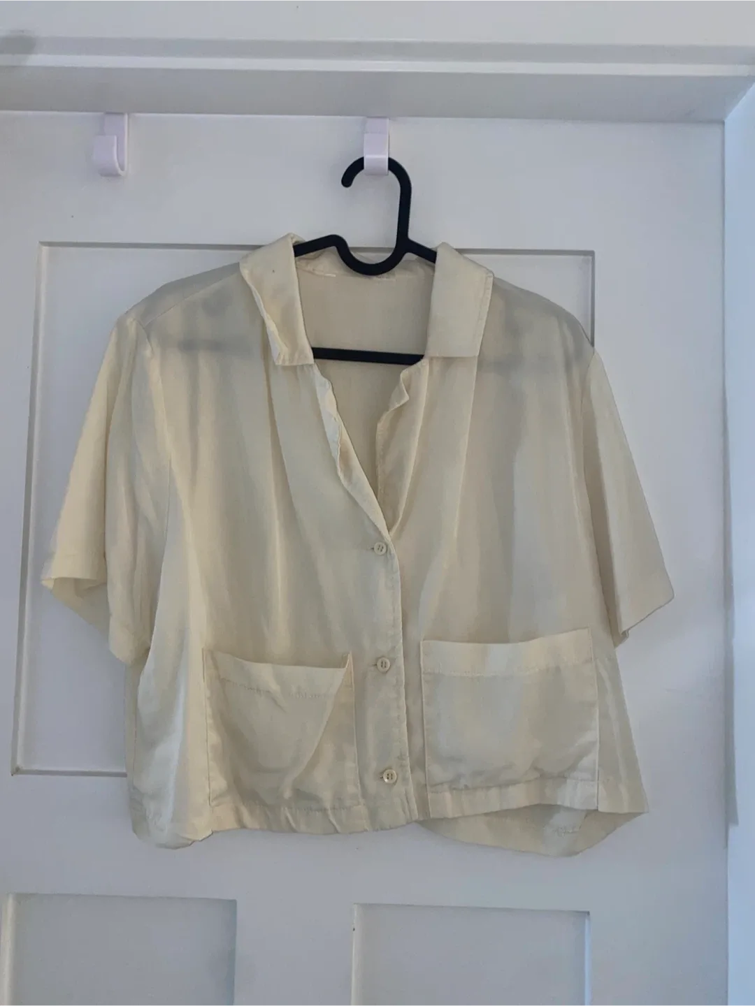 Cream Short Sleeve Blouse image indicator(2)