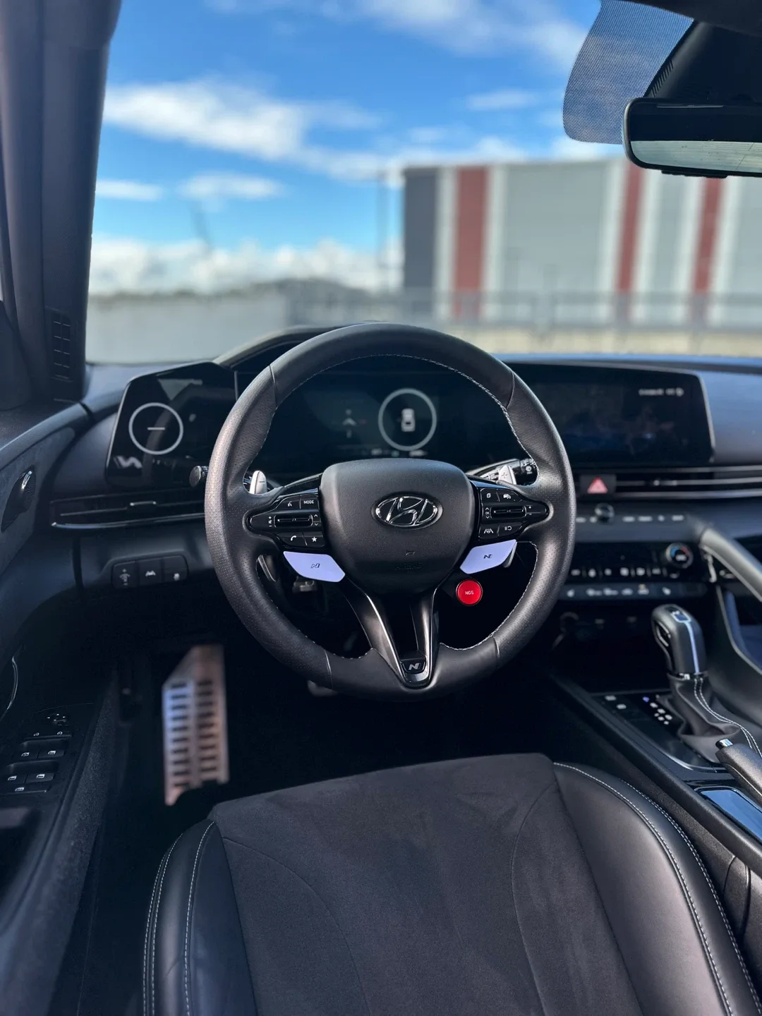 2023 Hyundai Elantra N-Line image indicator(9)