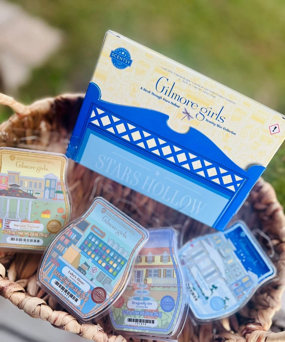 A Stroll Through the Hollow Scentsy Wax Collection!