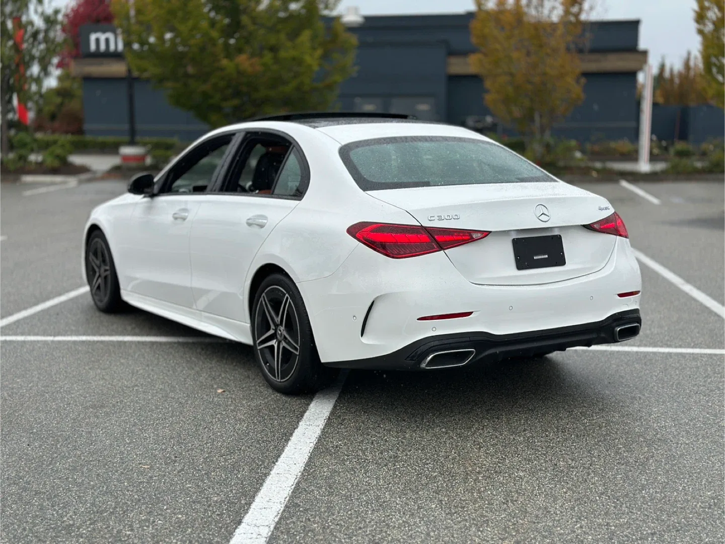 2023 Mercedes-Benz C300 4MATIC image indicator(3)