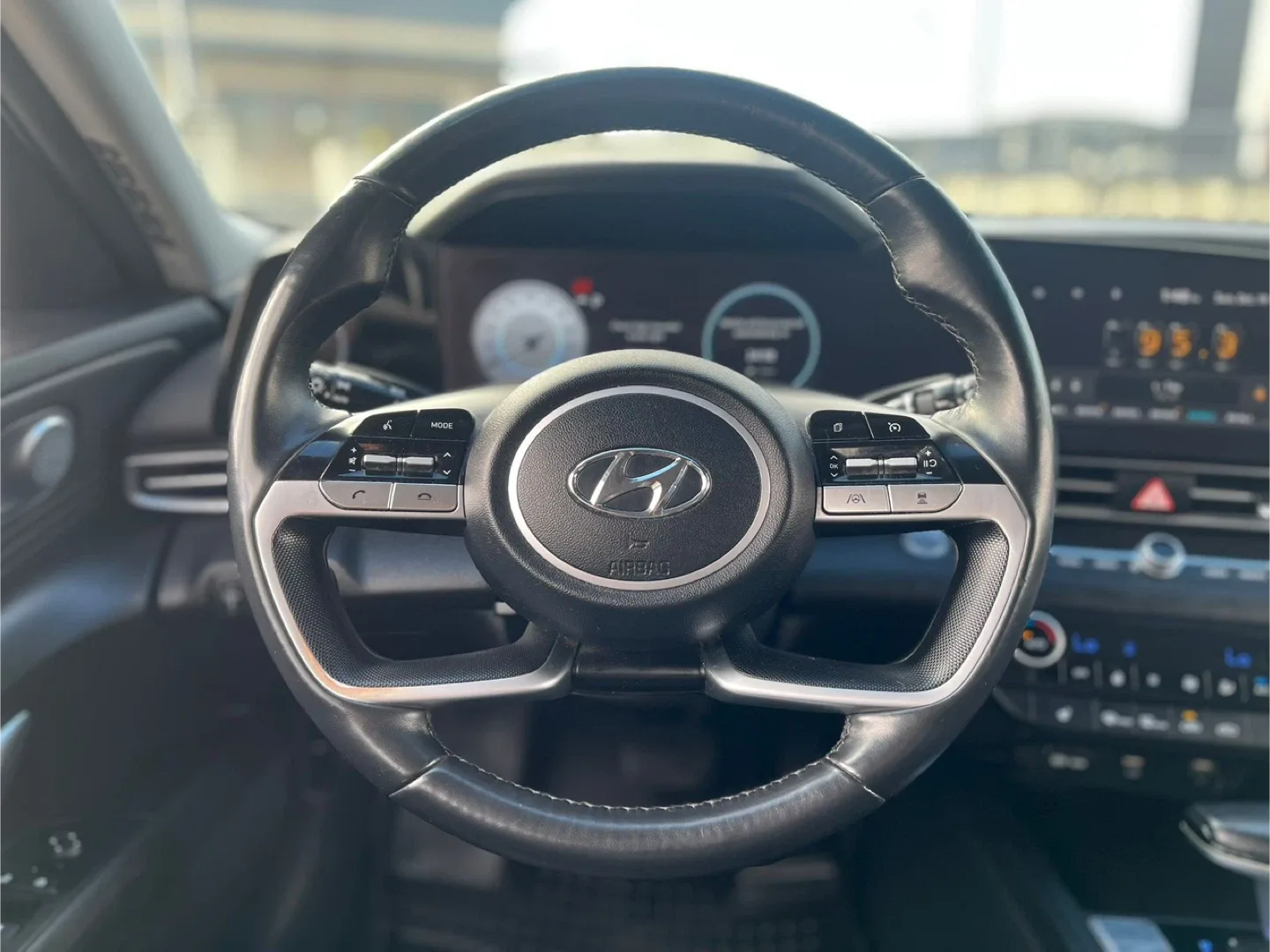 2023 Hyundai Elantra Hybrid image indicator(8)