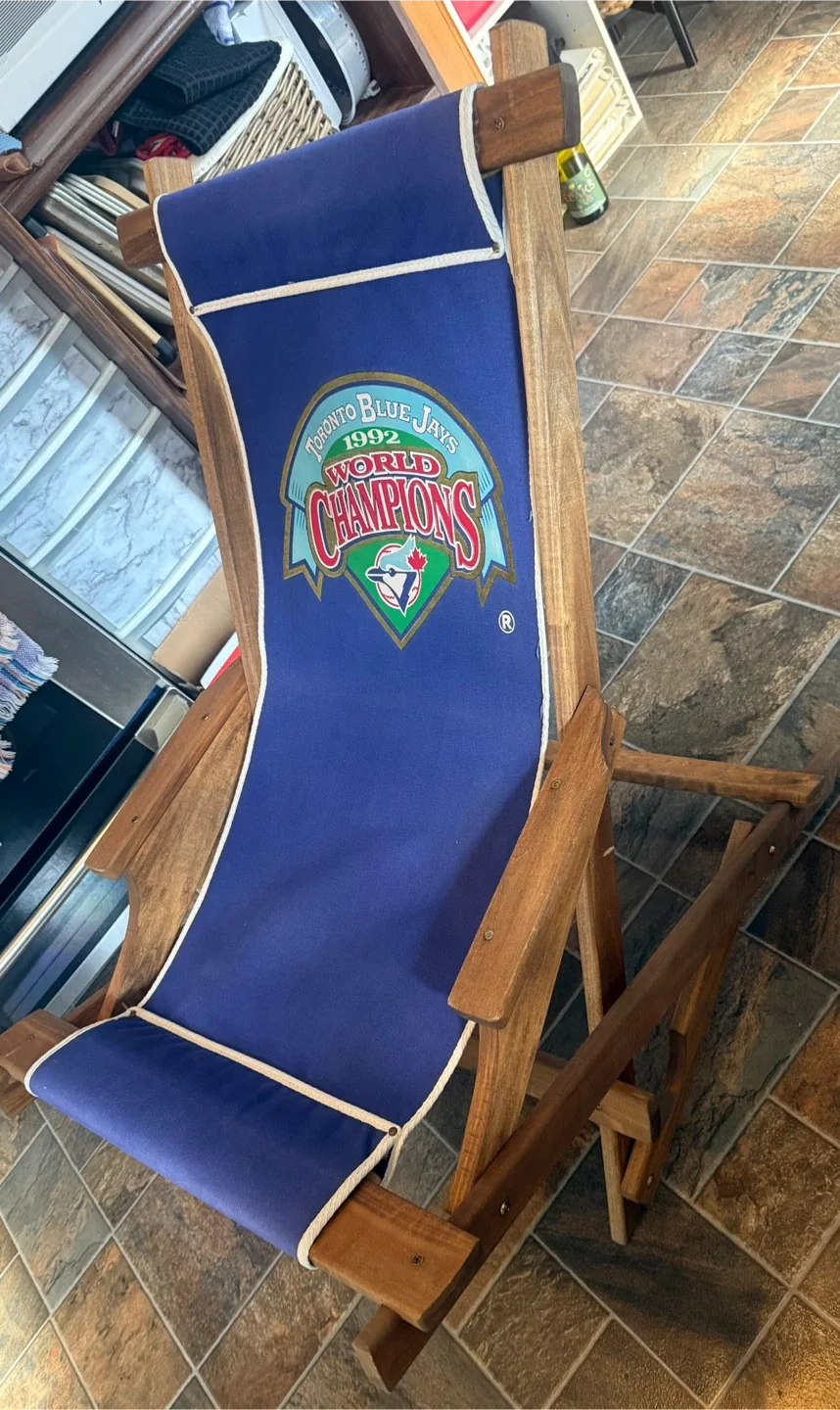 1992 Toronto Blue Jays sling back chair image indicator(4)