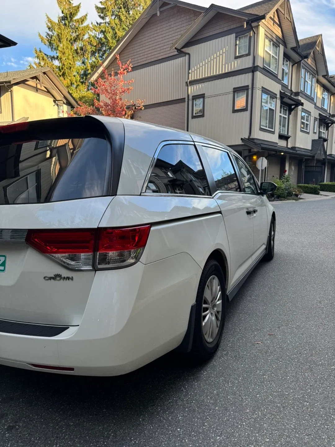 2016 Honda Odyssey *cash deal, VERY negotiable* image indicator(2)