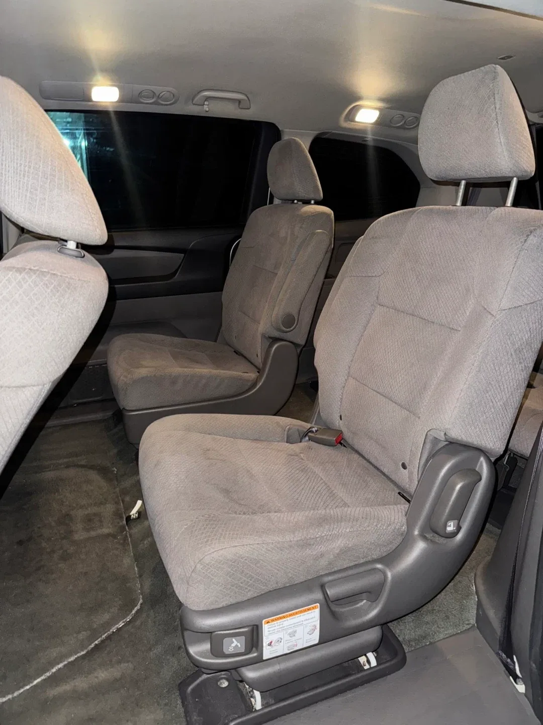 2016 Honda Odyssey *cash deal, VERY negotiable* image indicator(7)