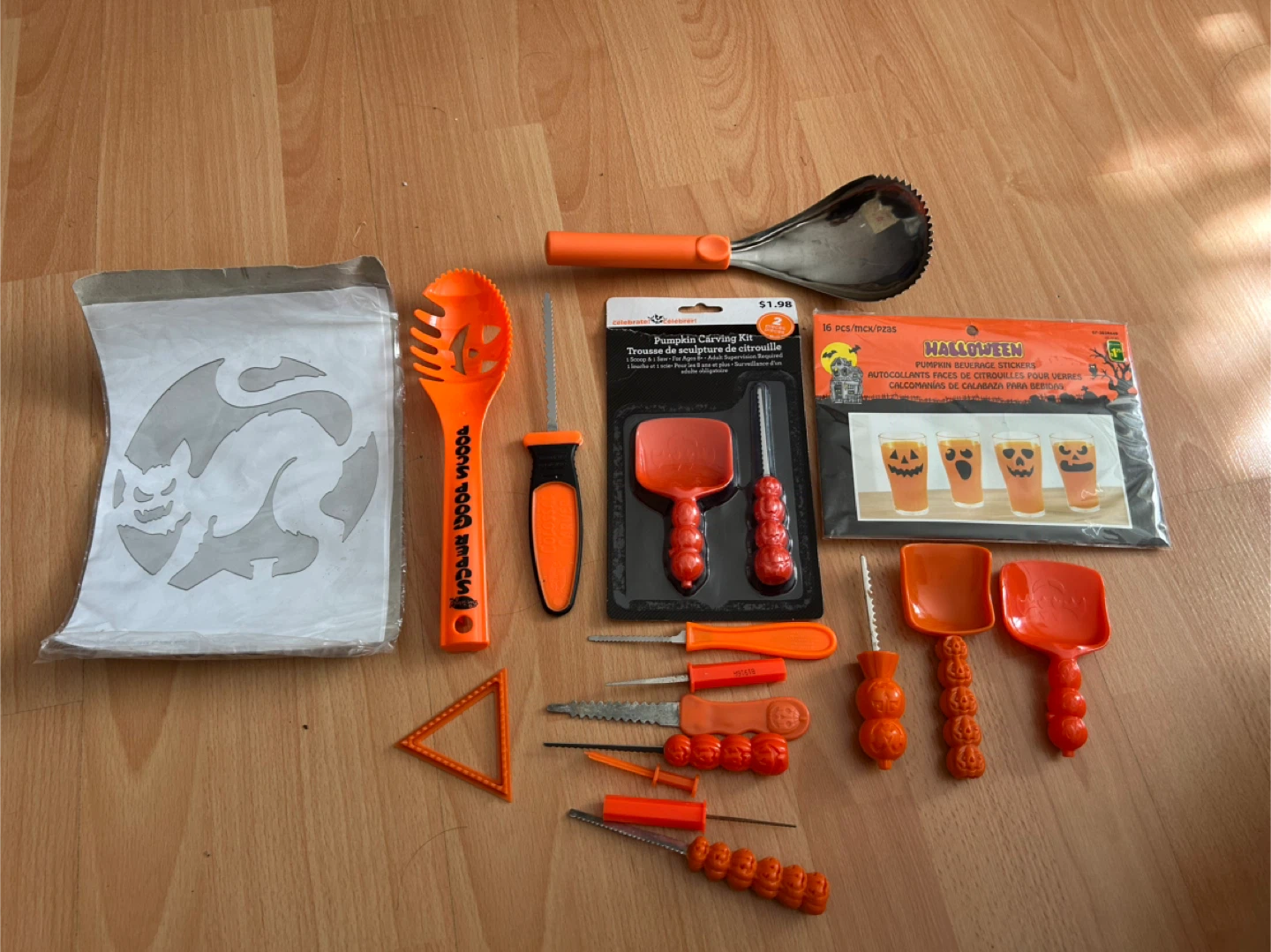 Halloween Pumpkin Carving Kit & Stickers