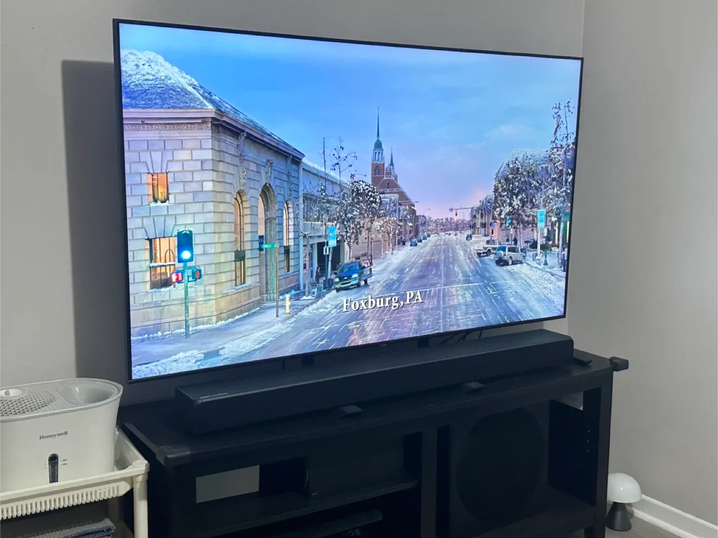 Samsung 65inch 4k QLED TV thumbnail