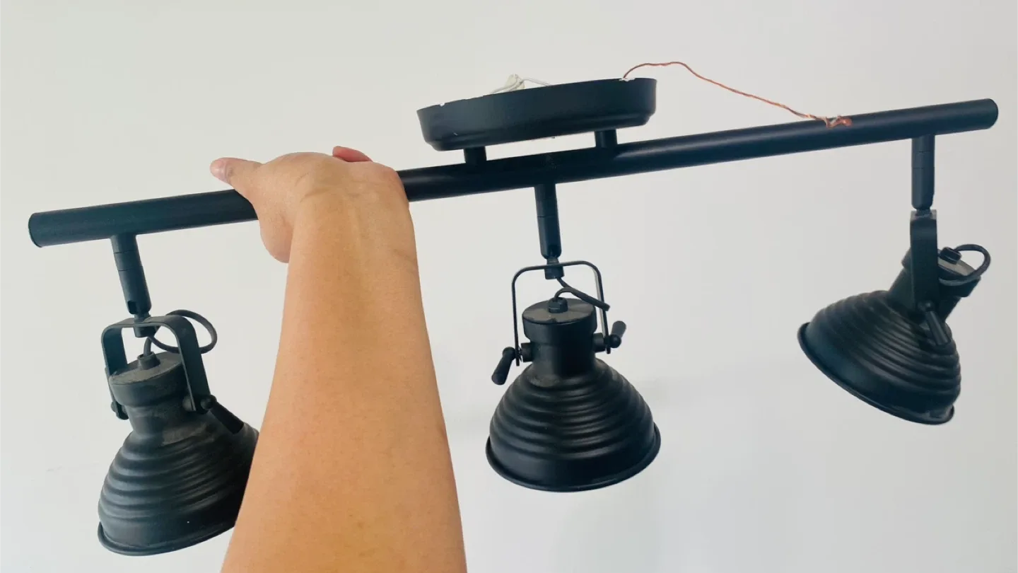 Black 3-Light Track Lighting Fixture image indicator(3)