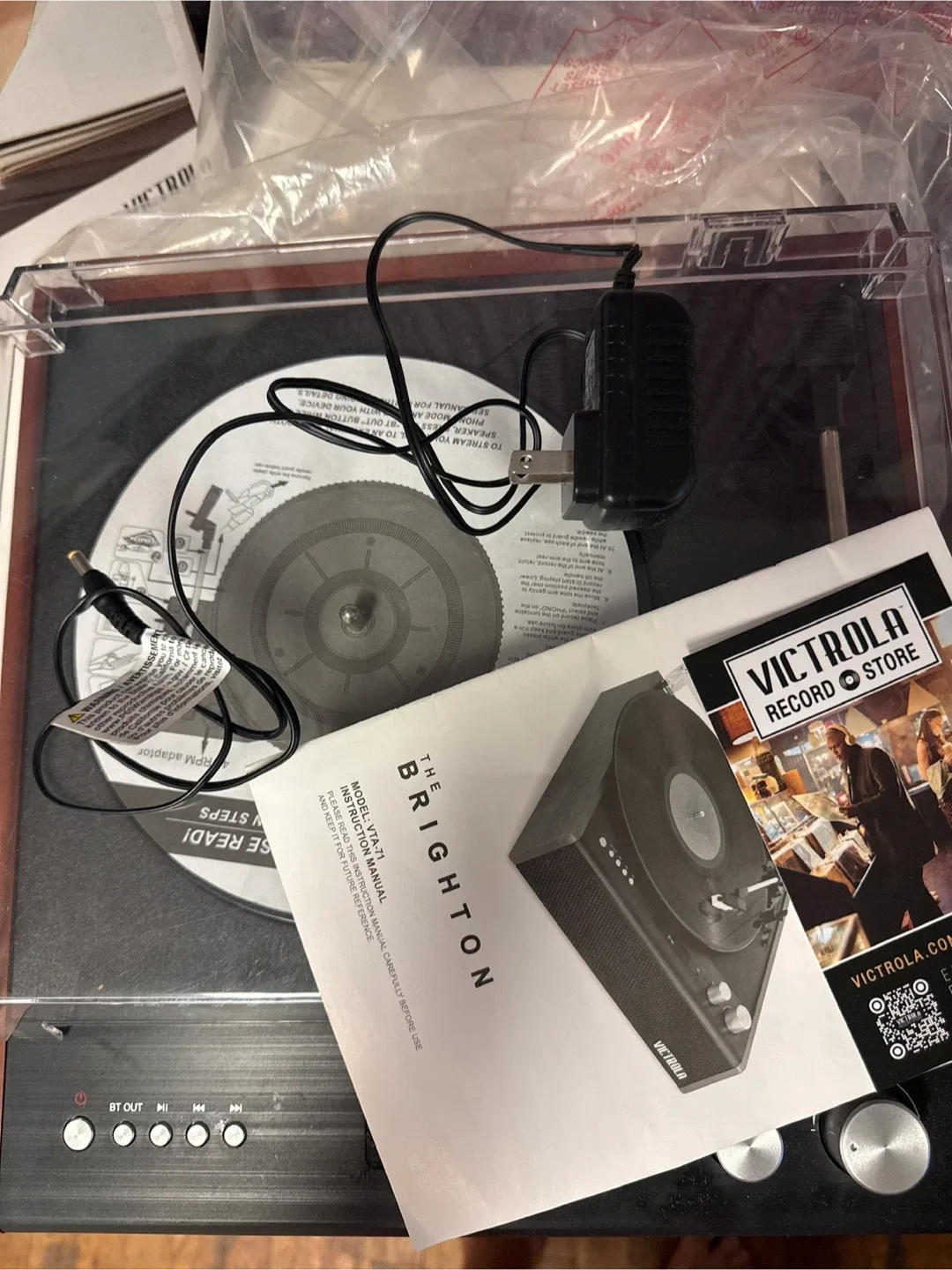 Victrola Brighton 3-Speed Record Player - Bluetooth Streaming image indicator(6)