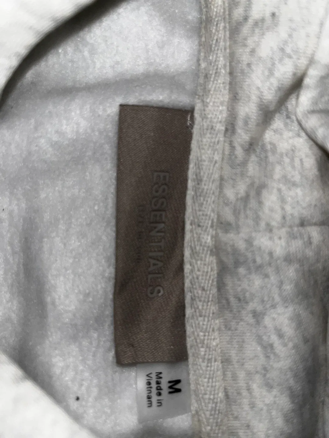 Essentials Fear of God Hoodie - Size M image indicator(4)