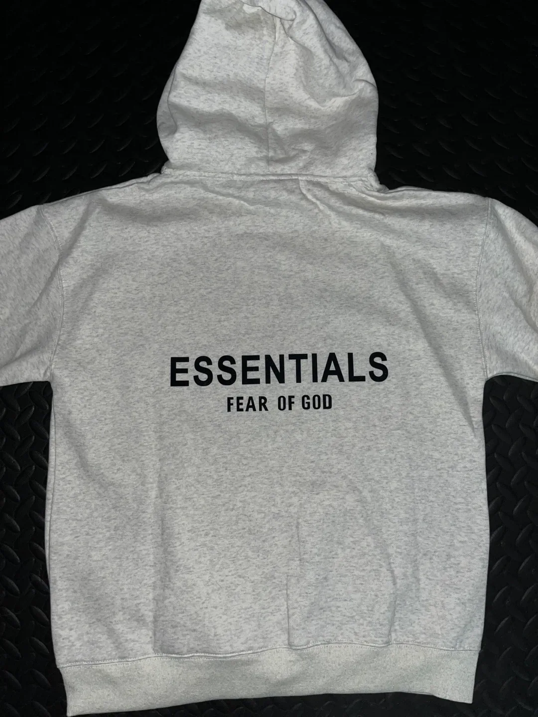 Essentials Fear of God Hoodie - Size M image indicator(2)