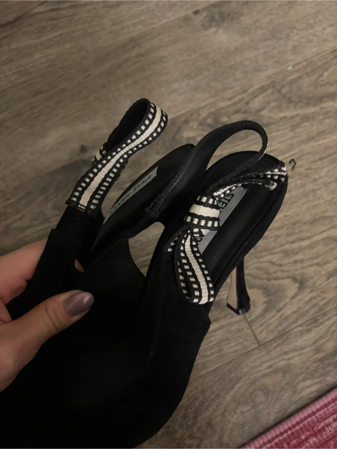 Steve Madden Black Heels - Size 9 image indicator(2)