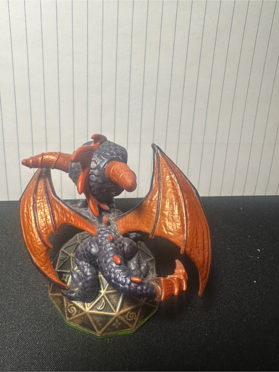 Skylanders Spyro Figure image indicator(4)