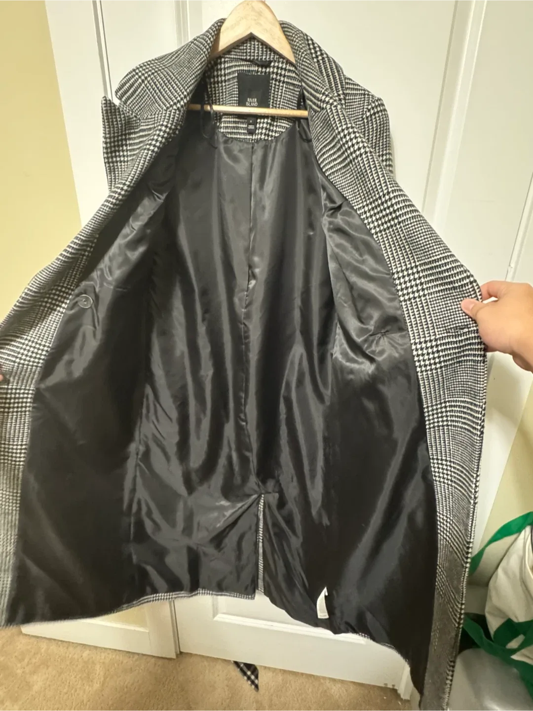 River Island Plaid Coat - Size 6 image indicator(4)