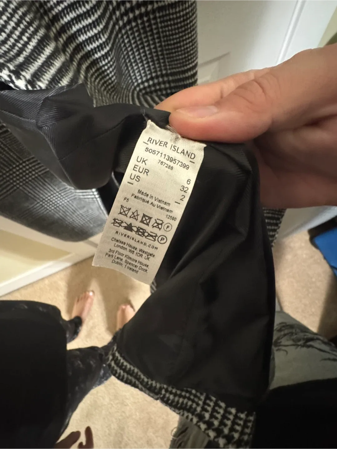 River Island Plaid Coat - Size 6 image indicator(3)