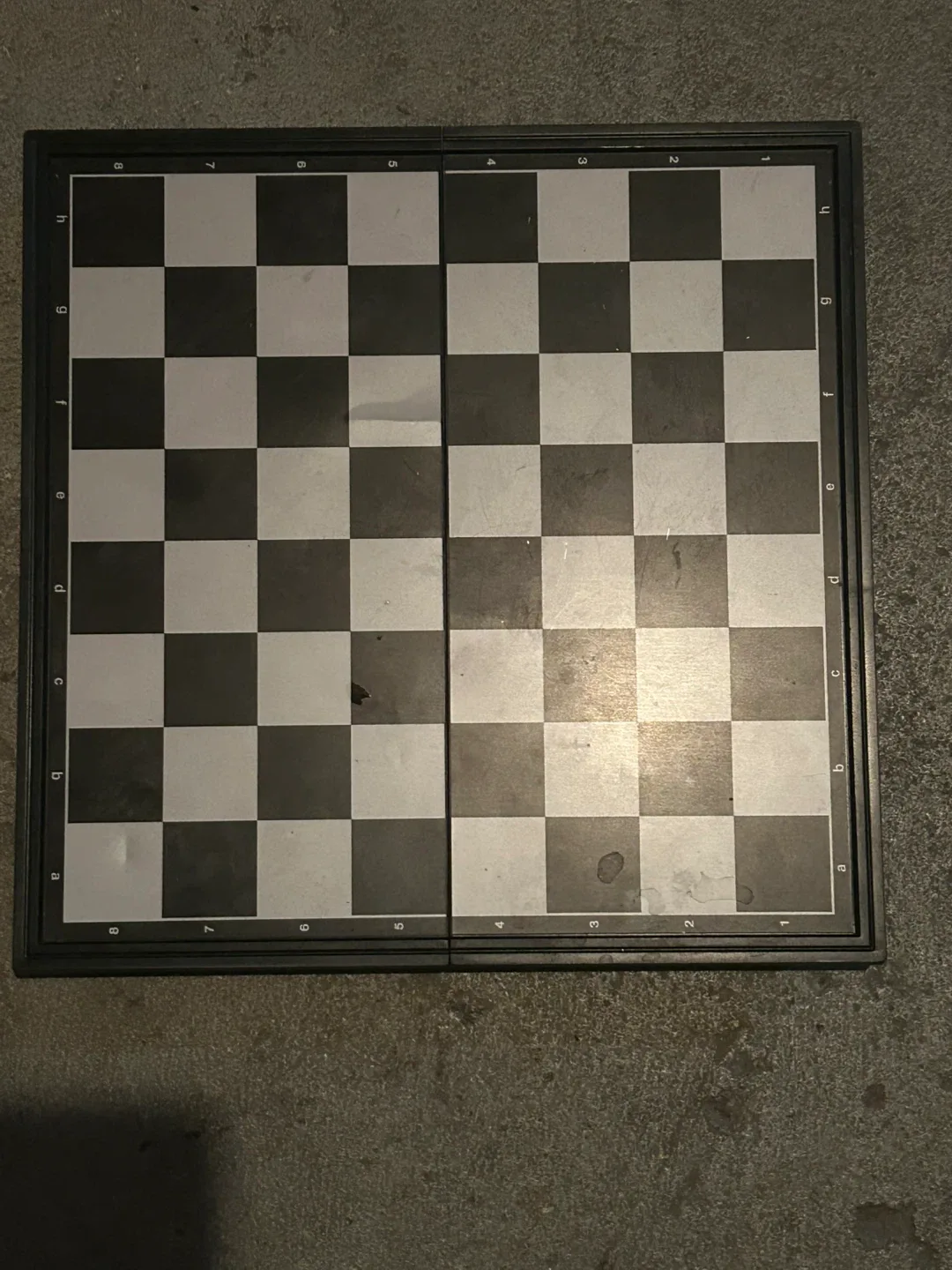 Folding Chess Board thumbnail