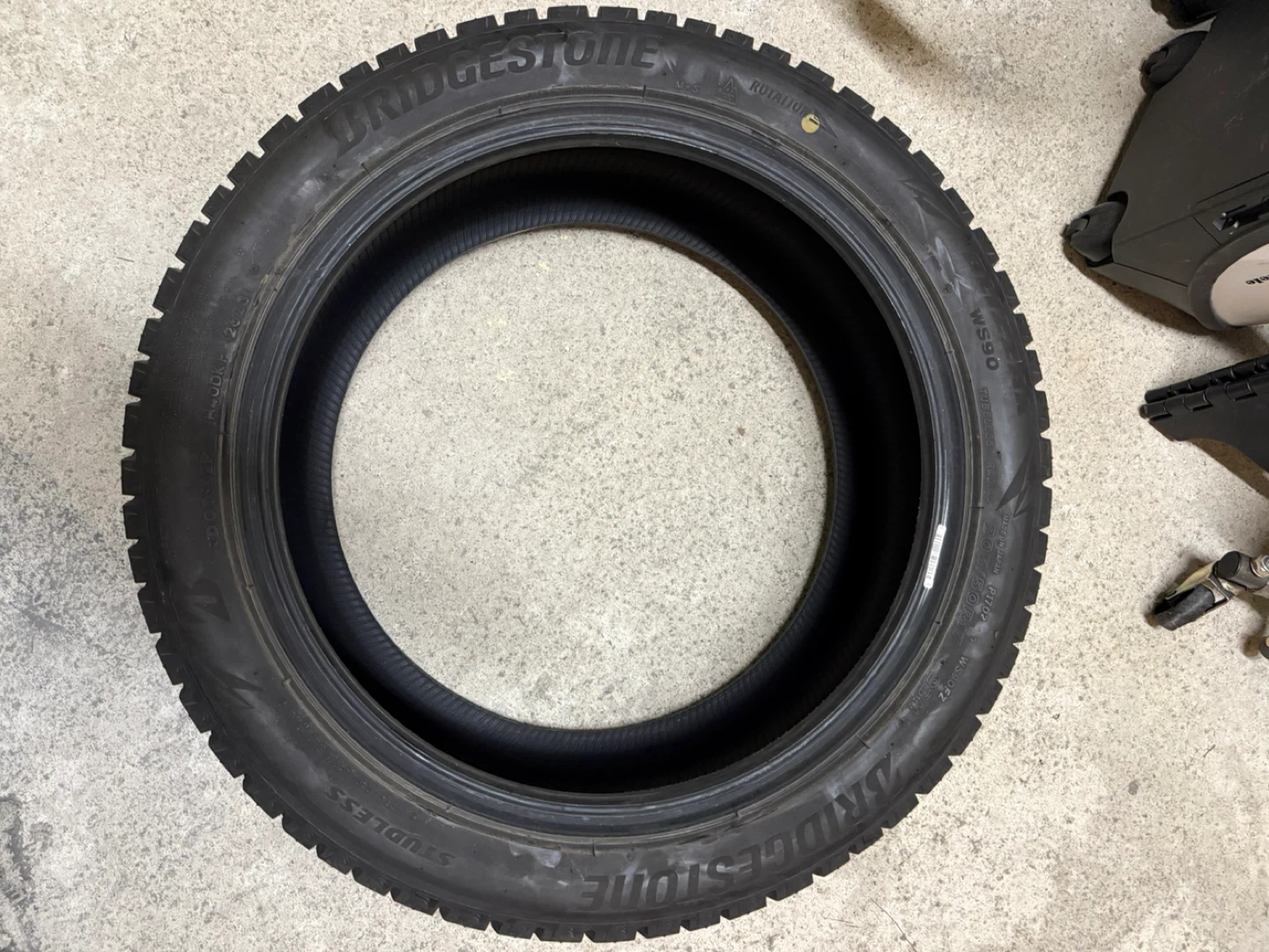 Bridgestone WS90FZ 205/50R17 Winter Tire - photo 5