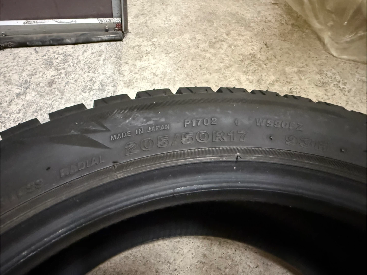 Bridgestone WS90FZ 205/50R17 Winter Tire - photo 4