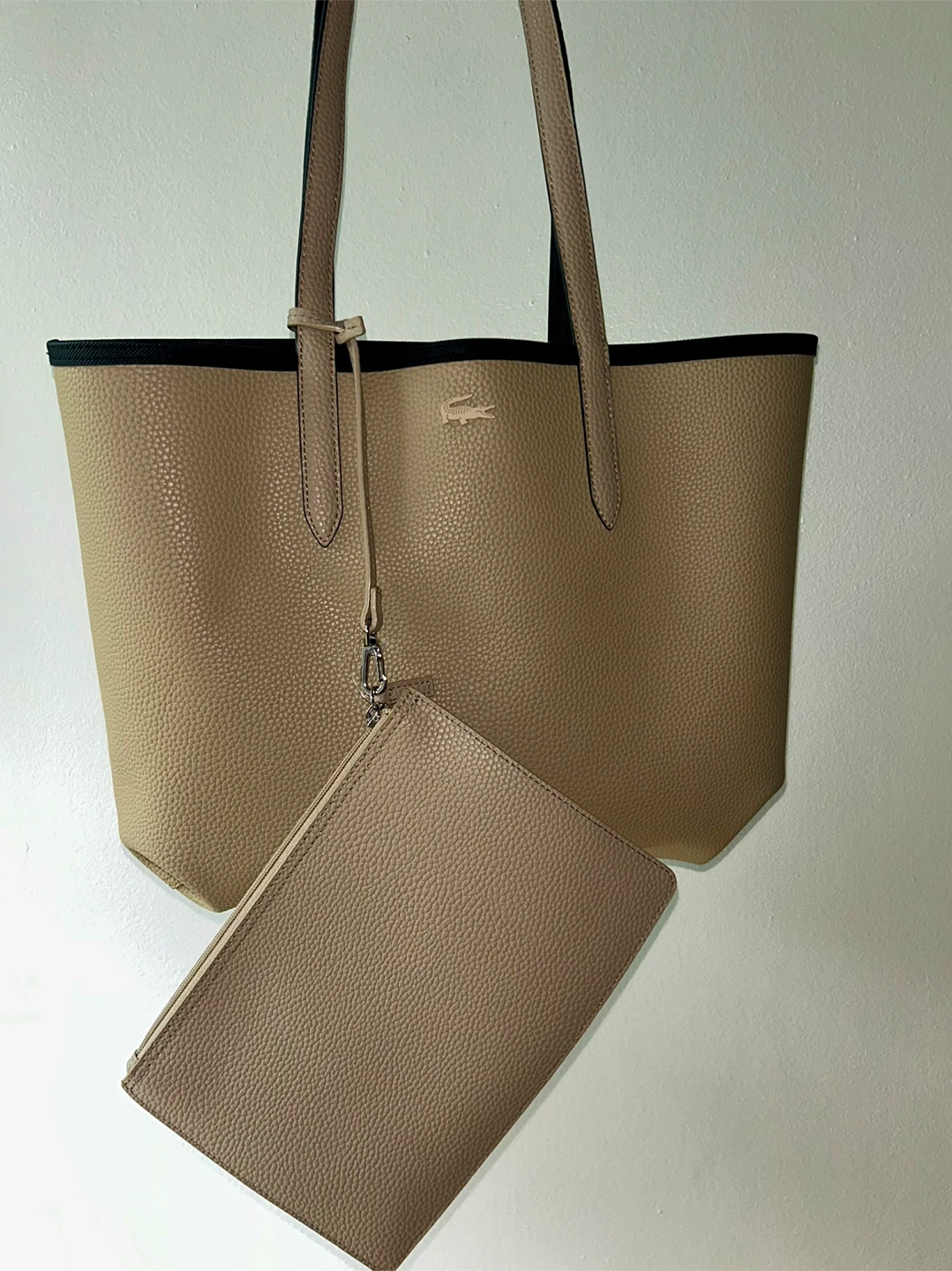 Lacoste Reversible Anna Tote Bag with Pouch - photo 4