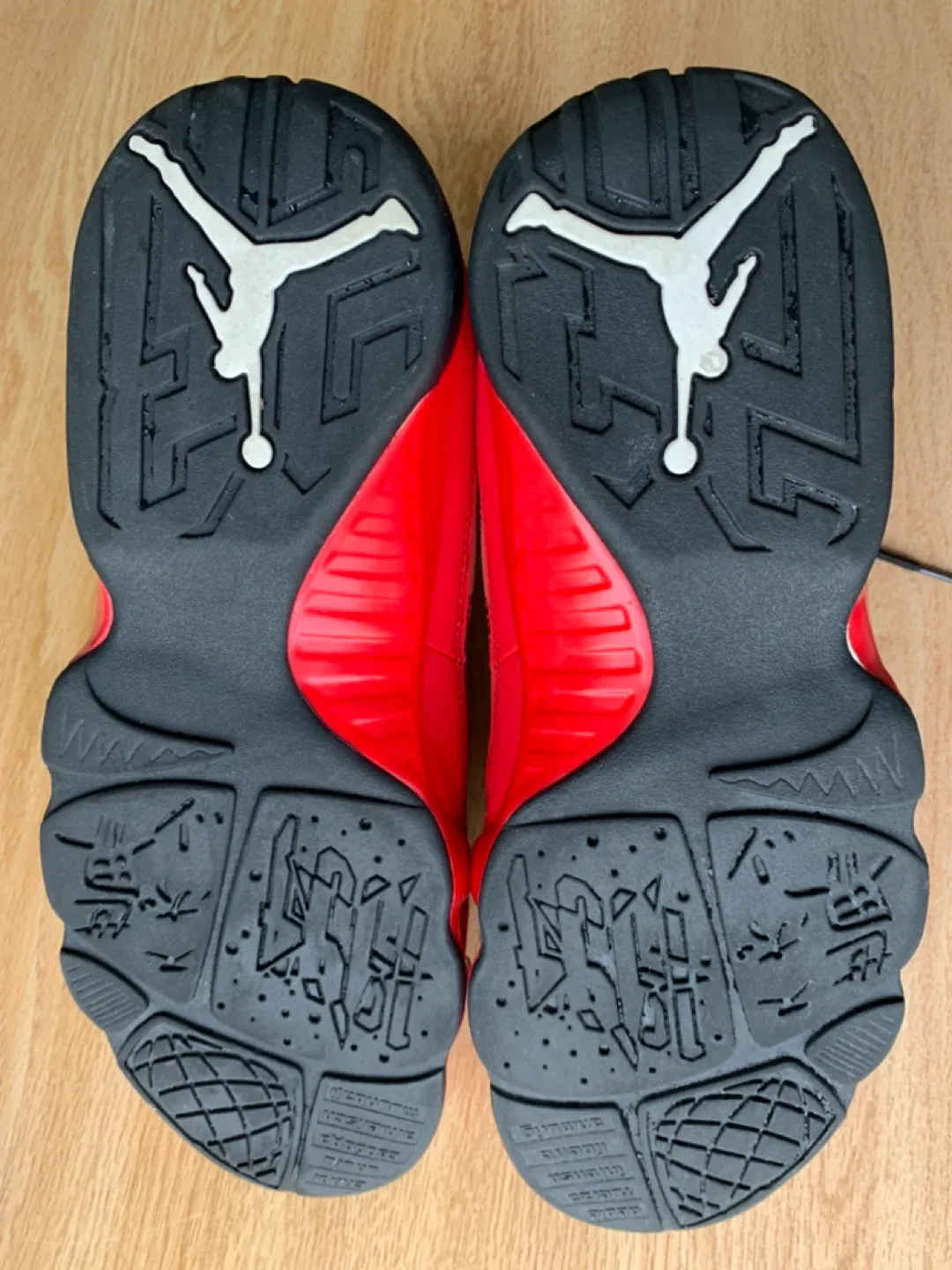 Air Jordan 9 Retro Motorboat Jones Red image indicator(7)