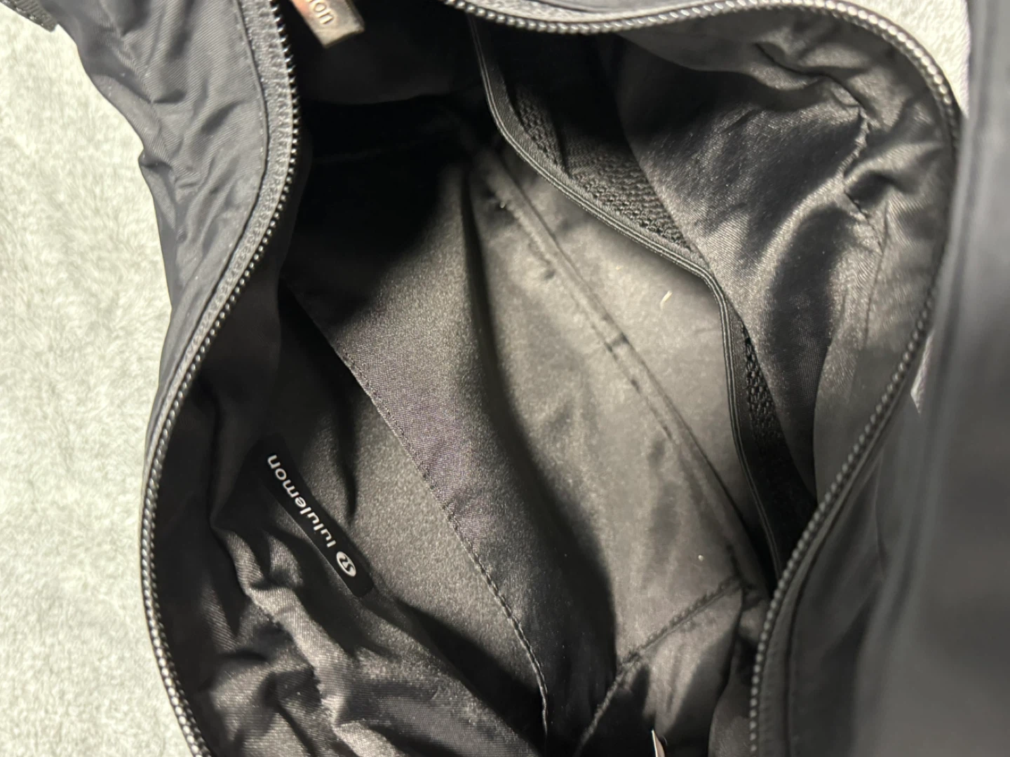 Lululemon Black Shoulder Bag & Coin purse - photo 5