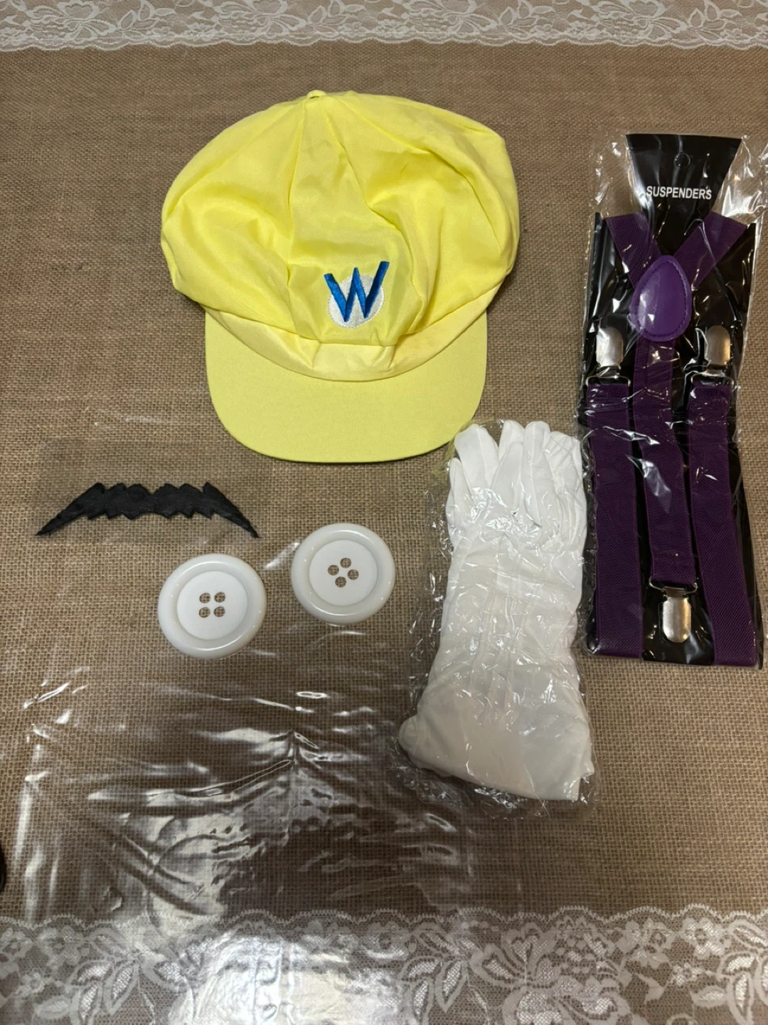 Wario Costume Set - Hat, Suspenders, Gloves, Moustache - photo 3