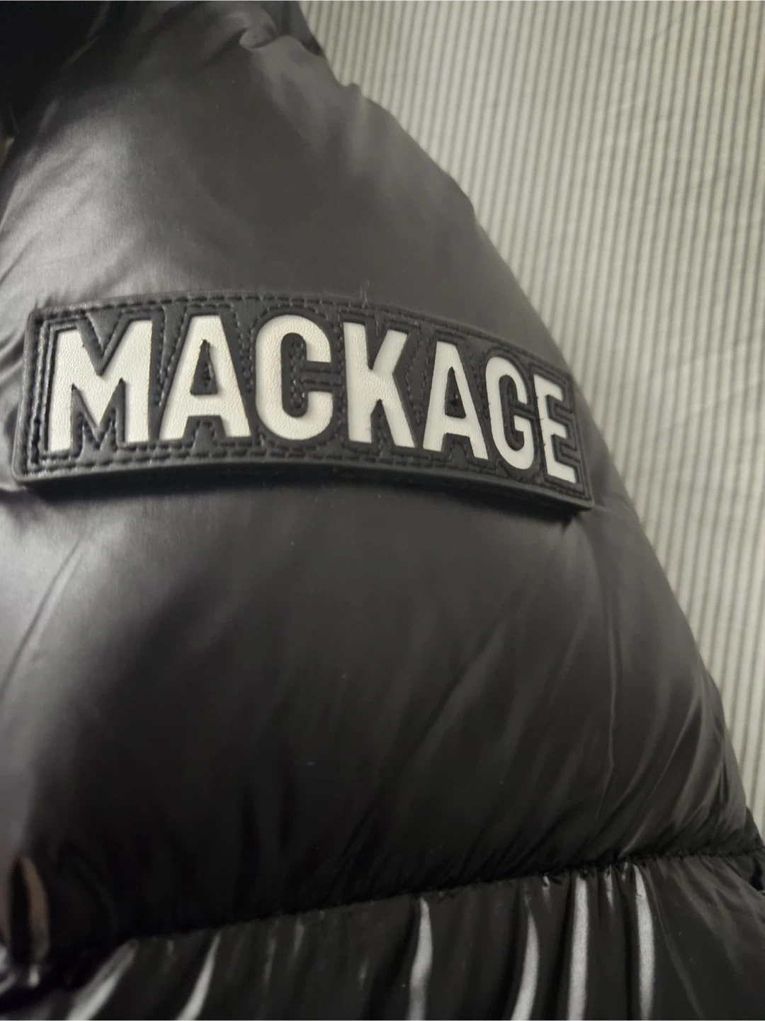 Mackage Kent-Z Black Puffer Jacket Size 36 - photo 3