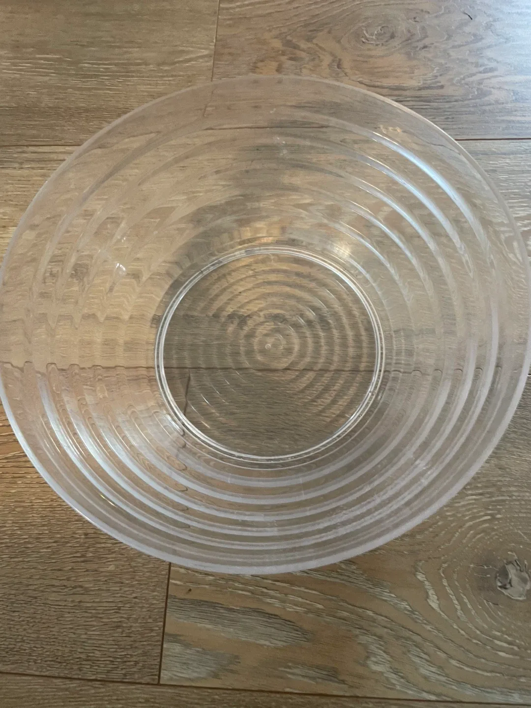 🥕Clear Plastic Serving Bowl thumbnail