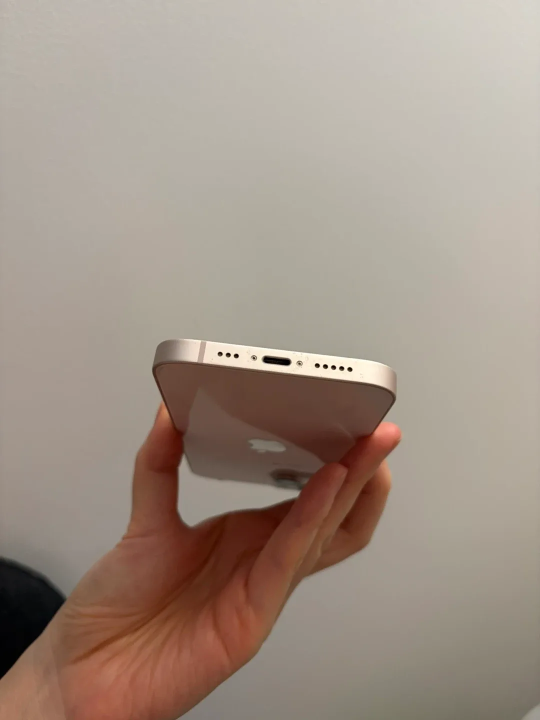 iPhone 13 - Pink 256GB (unlocked) image indicator(6)