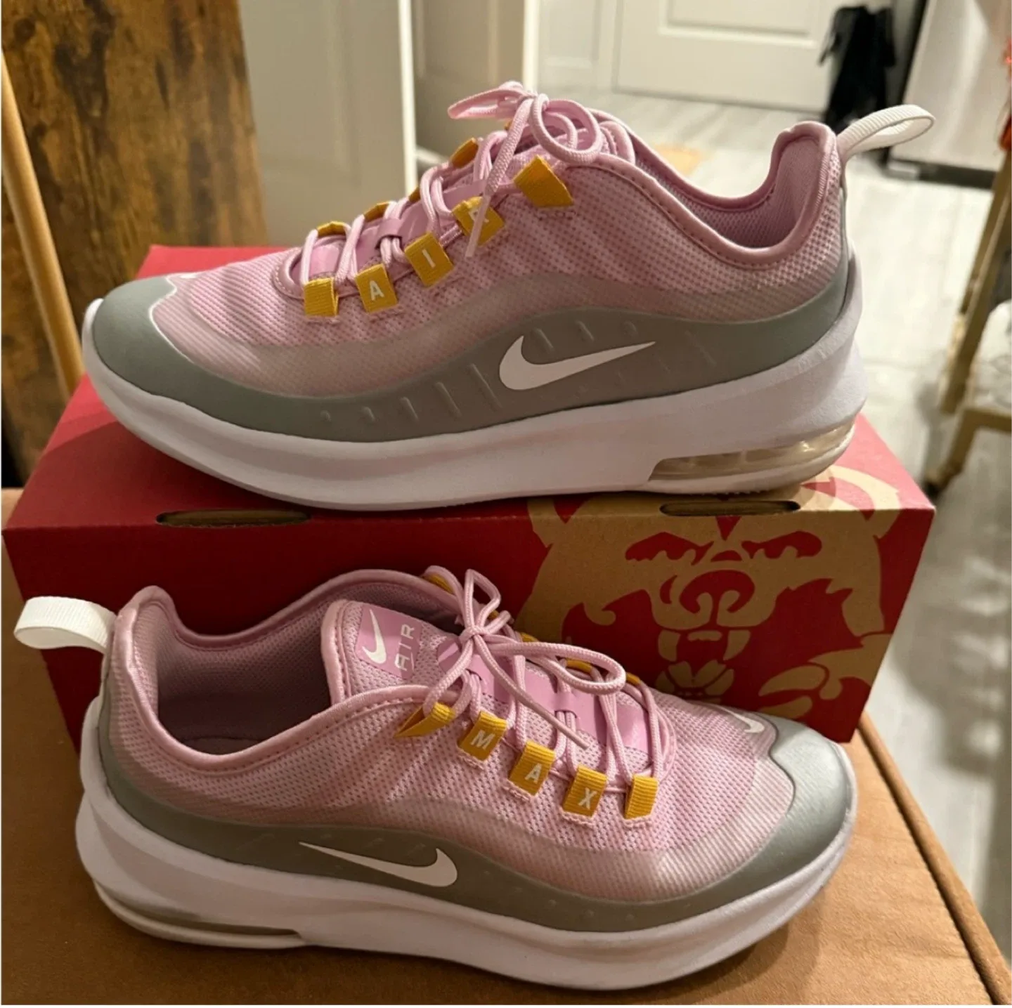 Nike Air Max image indicator(2)