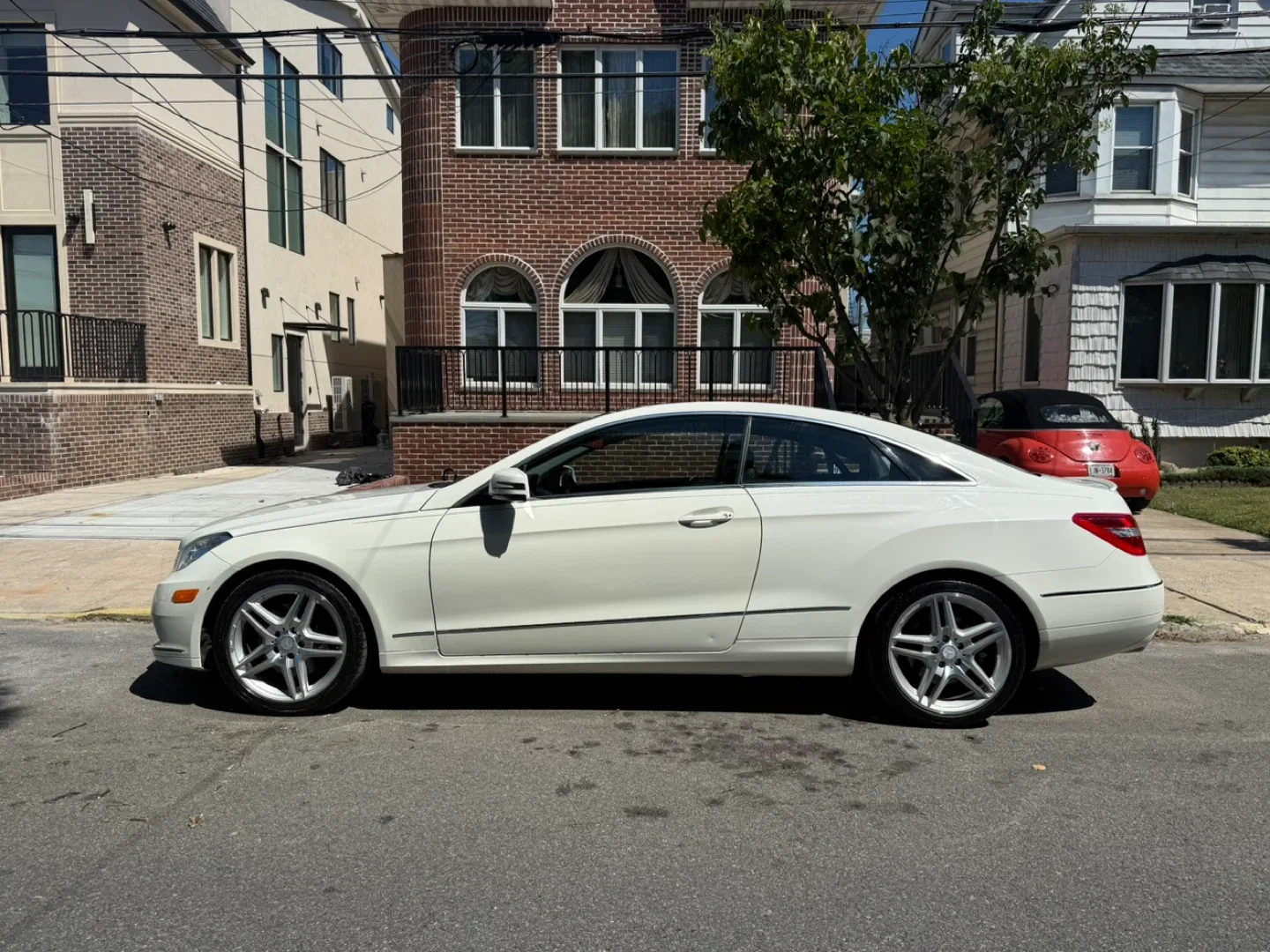 2011 Mercedes-Benz E350 Coupe image indicator(2)
