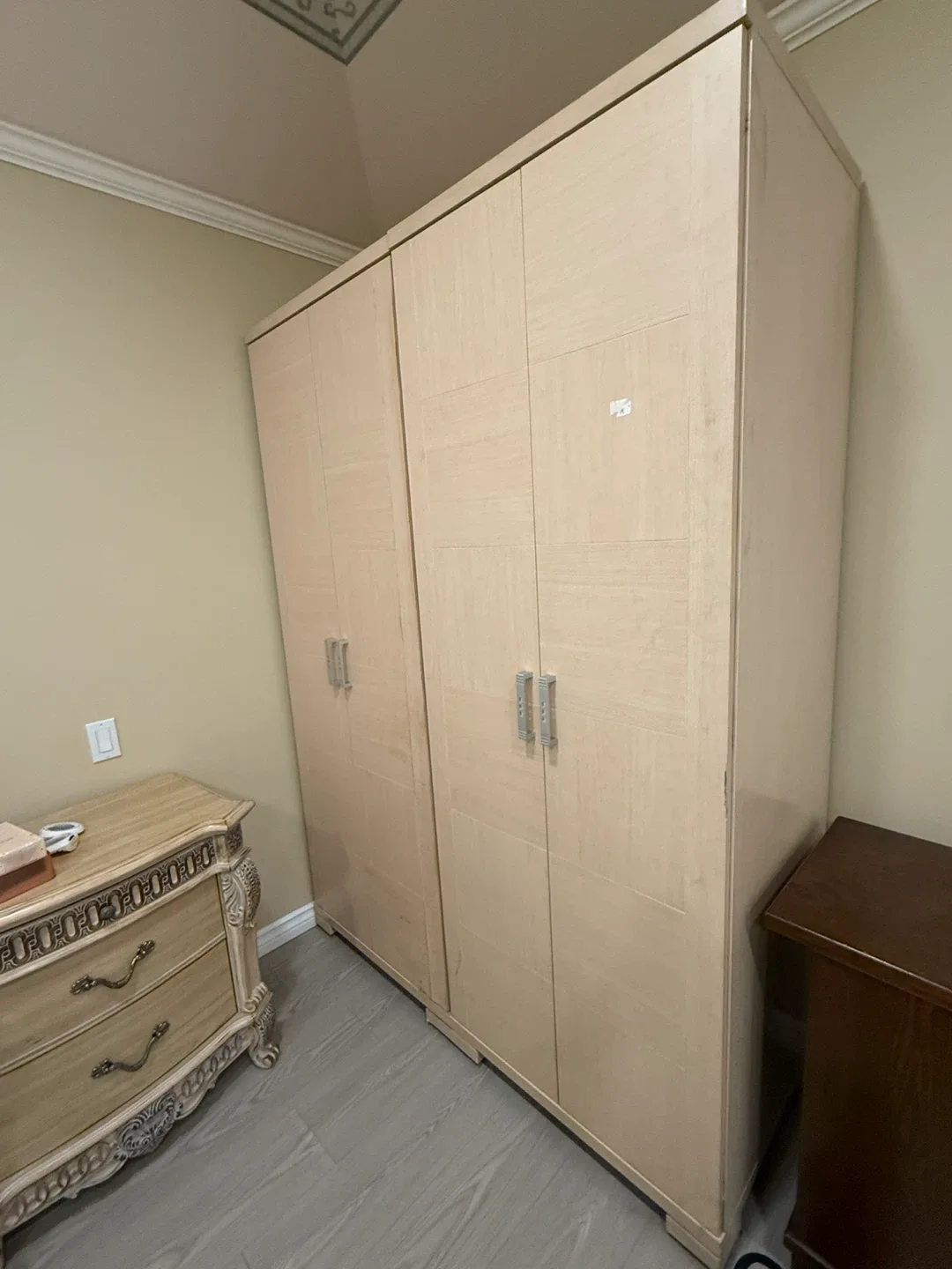 Beige Wardrobe image indicator(4)