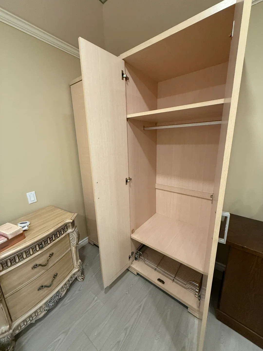 Beige Wardrobe image indicator(5)