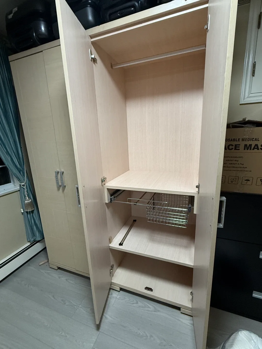 Beige Wardrobe image indicator(2)