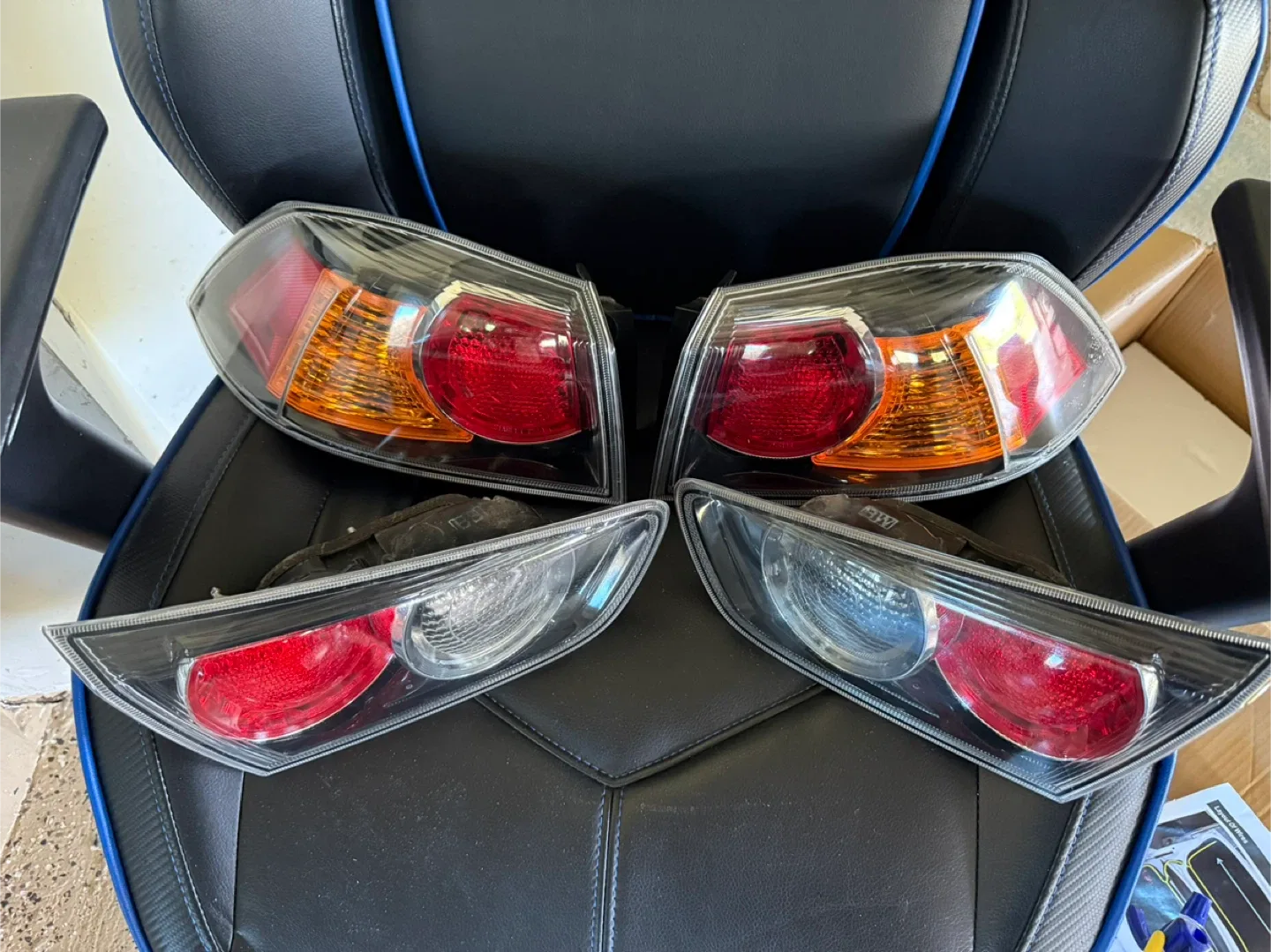 Mitsubishi Lancer Tail Lights image indicator(2)