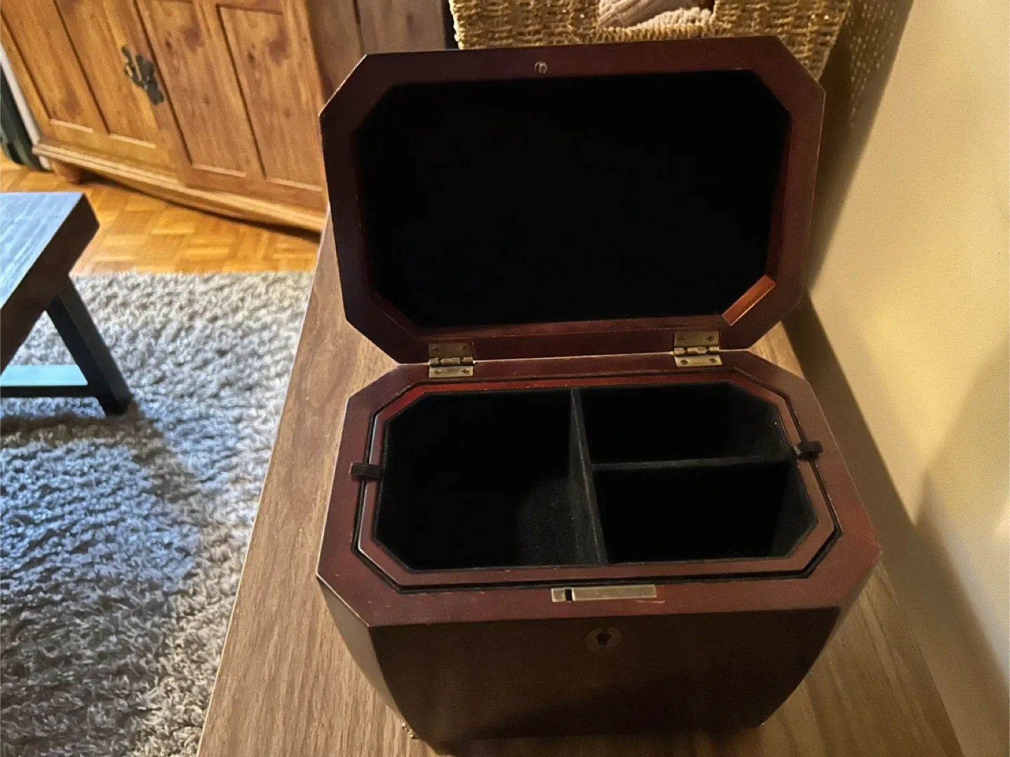 Bombay Company Wooden Jewellery Box image indicator(3)