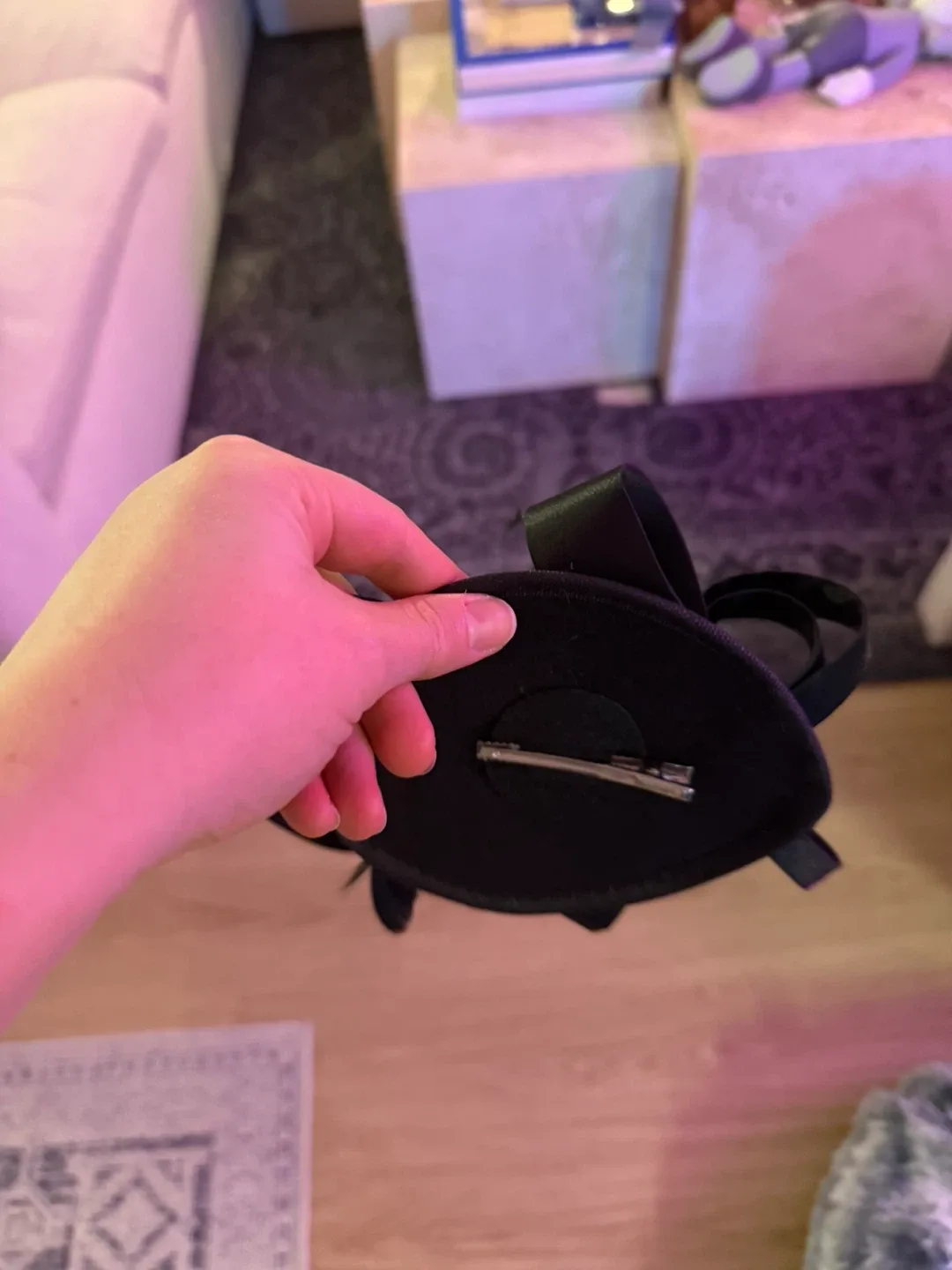 Black Fascinator🥕 image indicator(2)