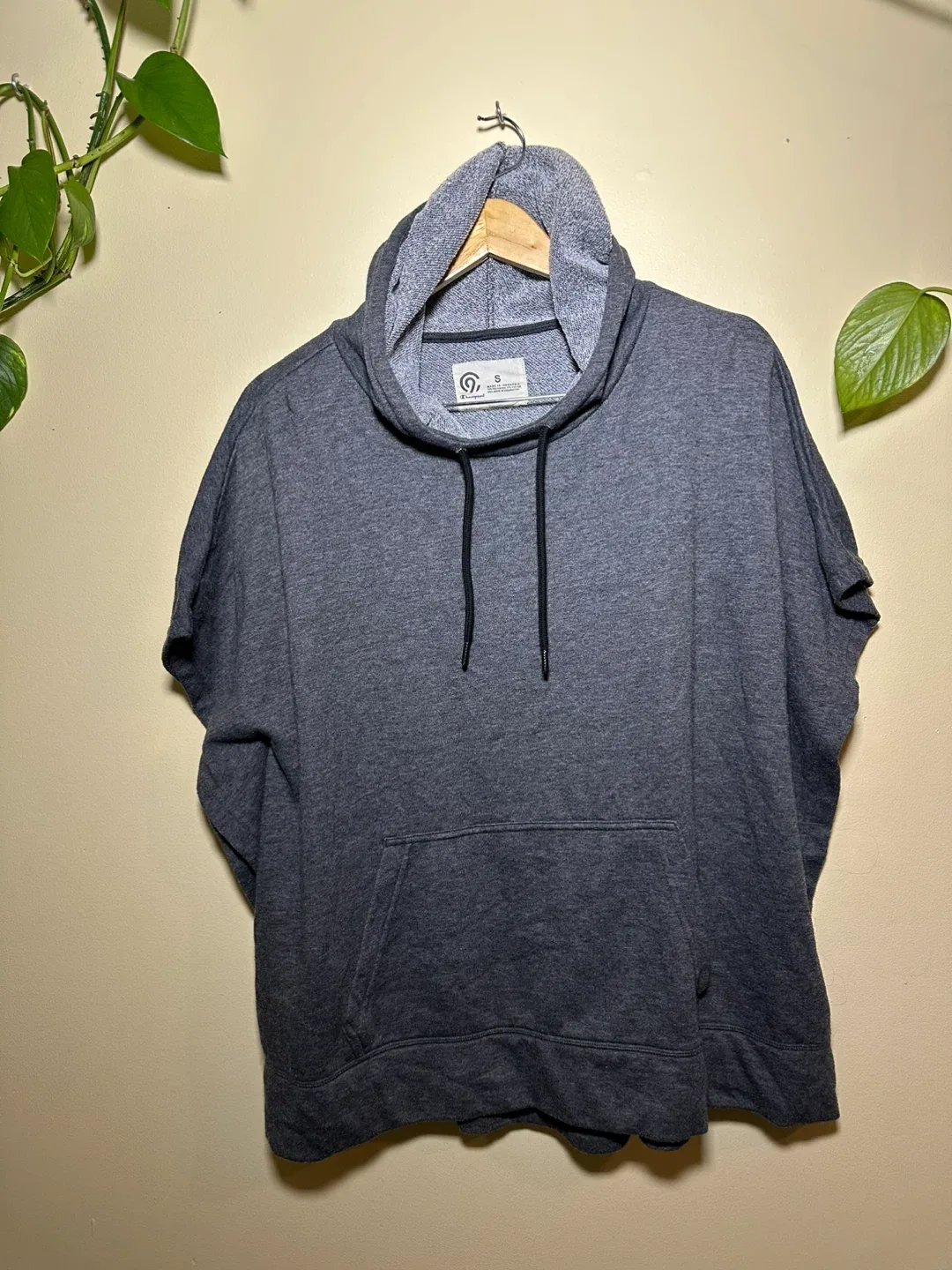 Champion Grey Hoodie Size S thumbnail